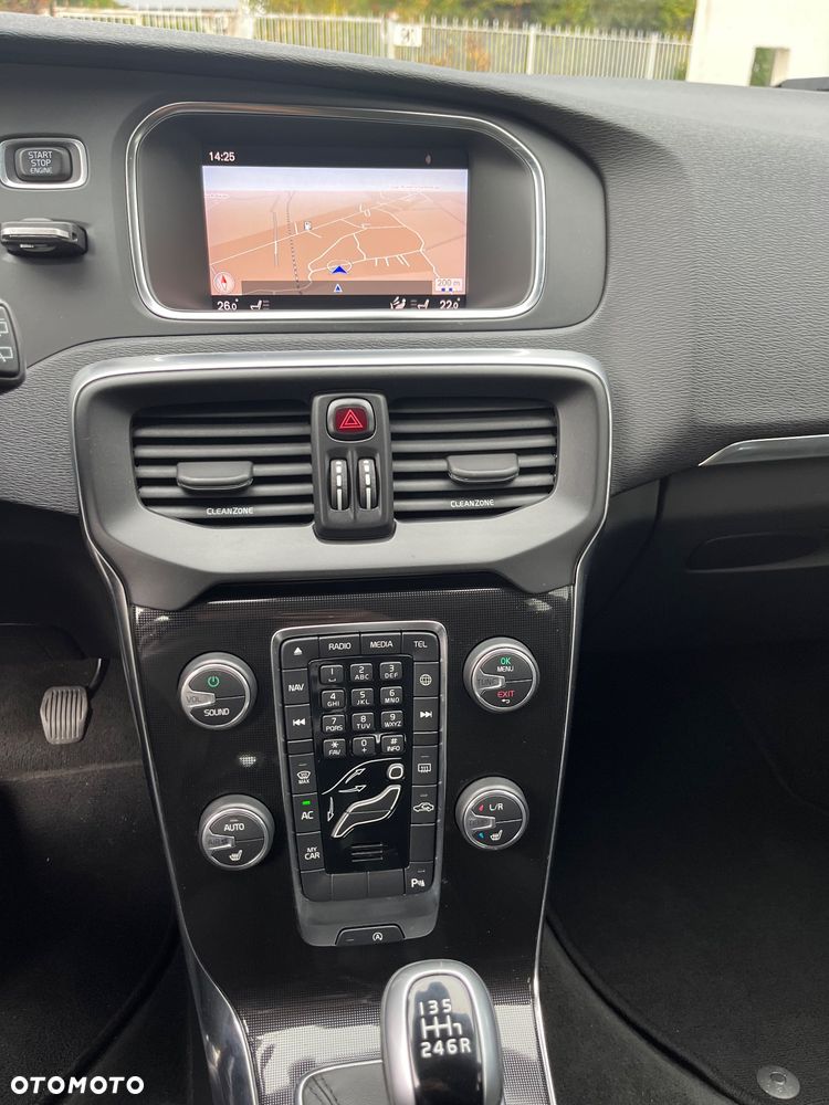 Volvo V40 - 15