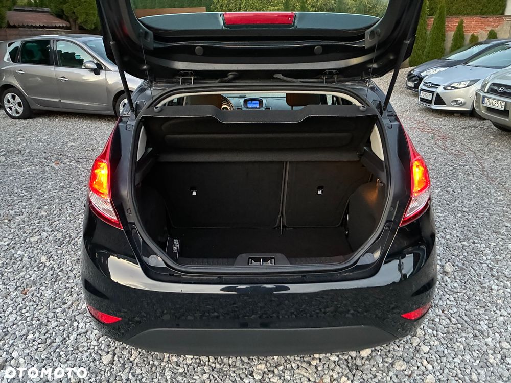 Ford Fiesta 1.6 TDCi Individual - 11