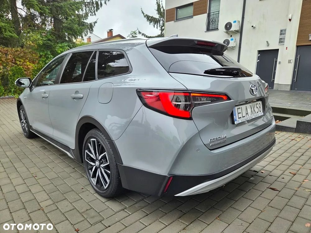 Toyota Corolla - 4