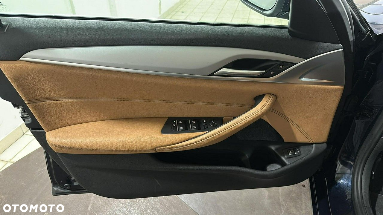 BMW Seria 5 - 12