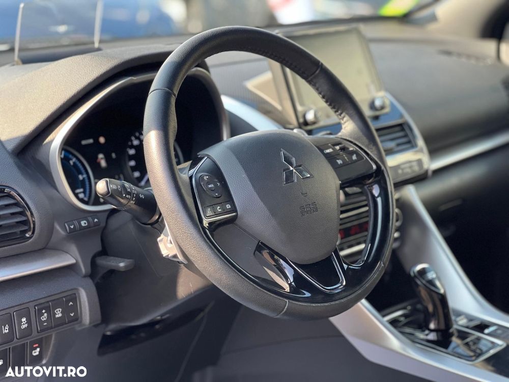 Mitsubishi Eclipse-Cross - 11