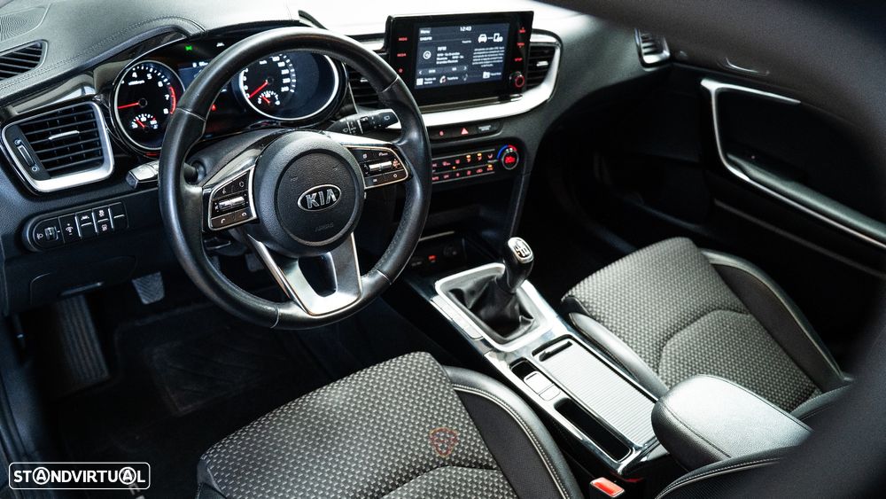 Kia XCeed 1.0 T-GDI Tech - 15