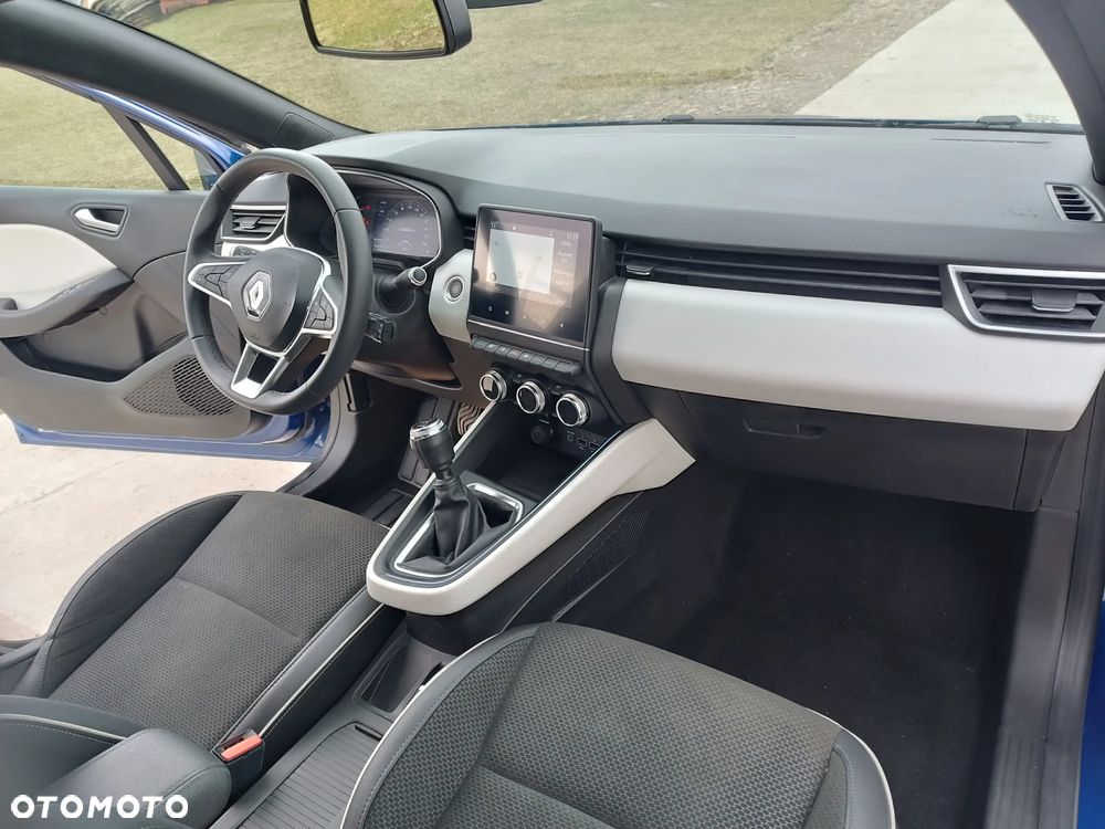 Renault Clio BLUE dCi 115 BUSINESS EDITION - 11