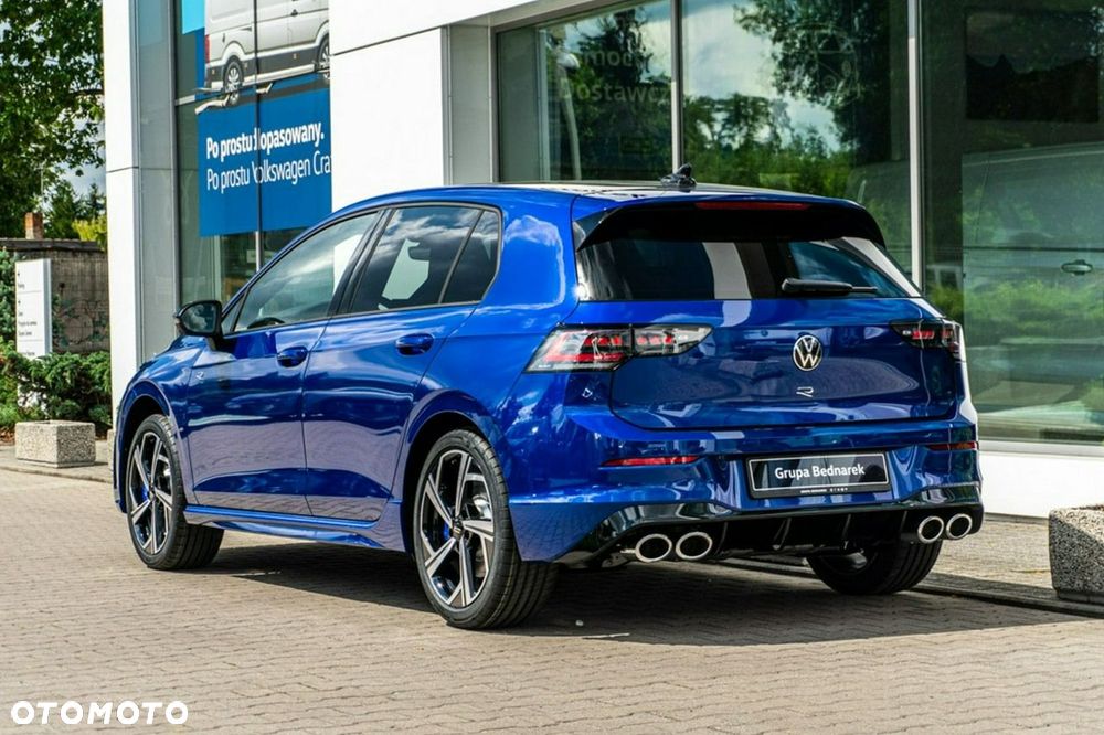 Volkswagen Golf - 8