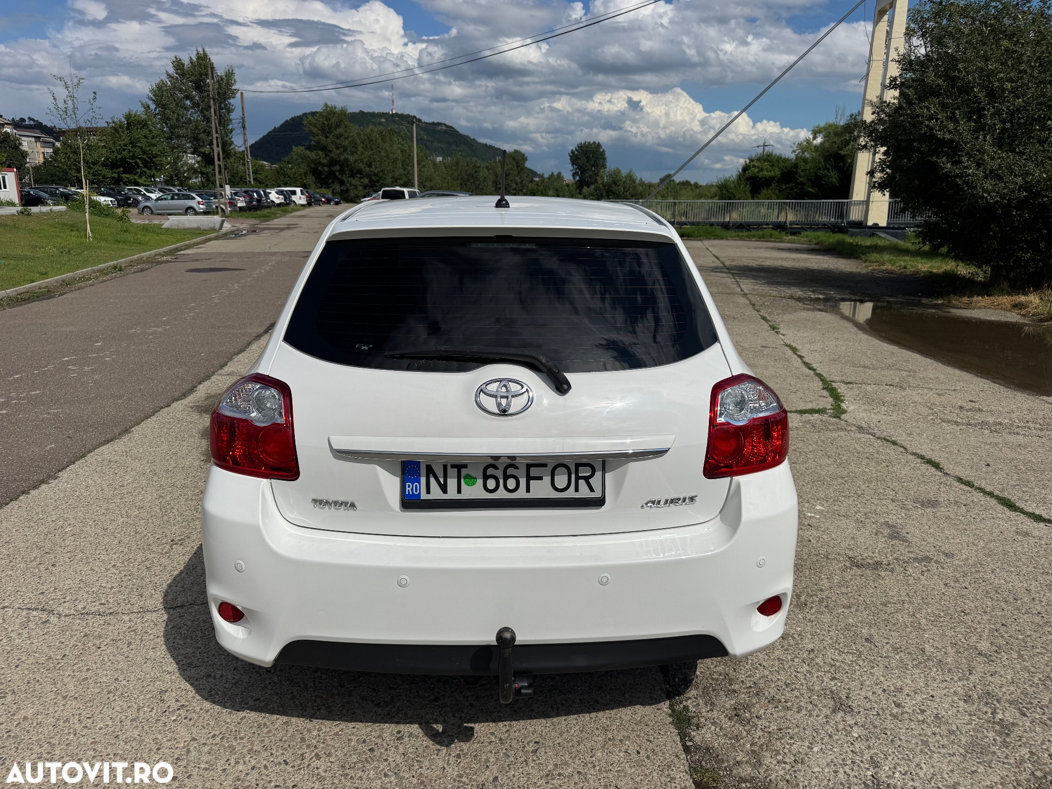 Toyota Auris 2.0 D-4D Executive - 5