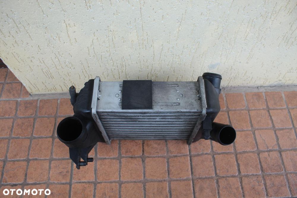 INTERCOOLER LEWY AUDI A4 B6 2.5 TDI 8E0145805P - 3