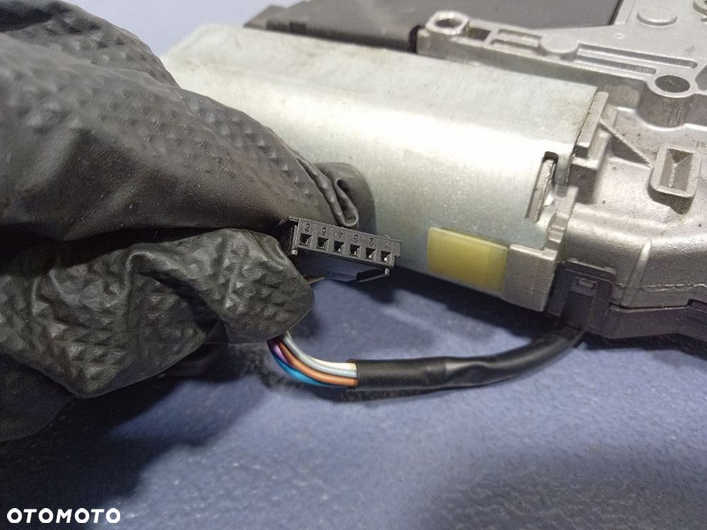 VW POLO IV 9N SILNICZEK SZYBERDACHU 6N0959591B - 5