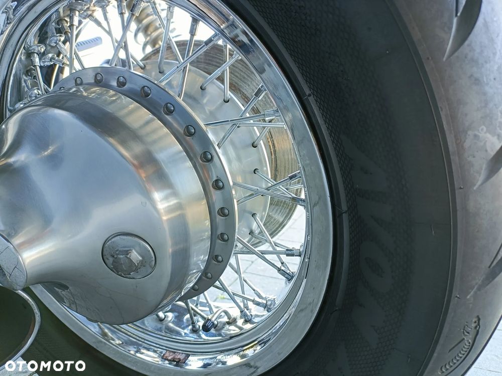 Suzuki Intruder - 5