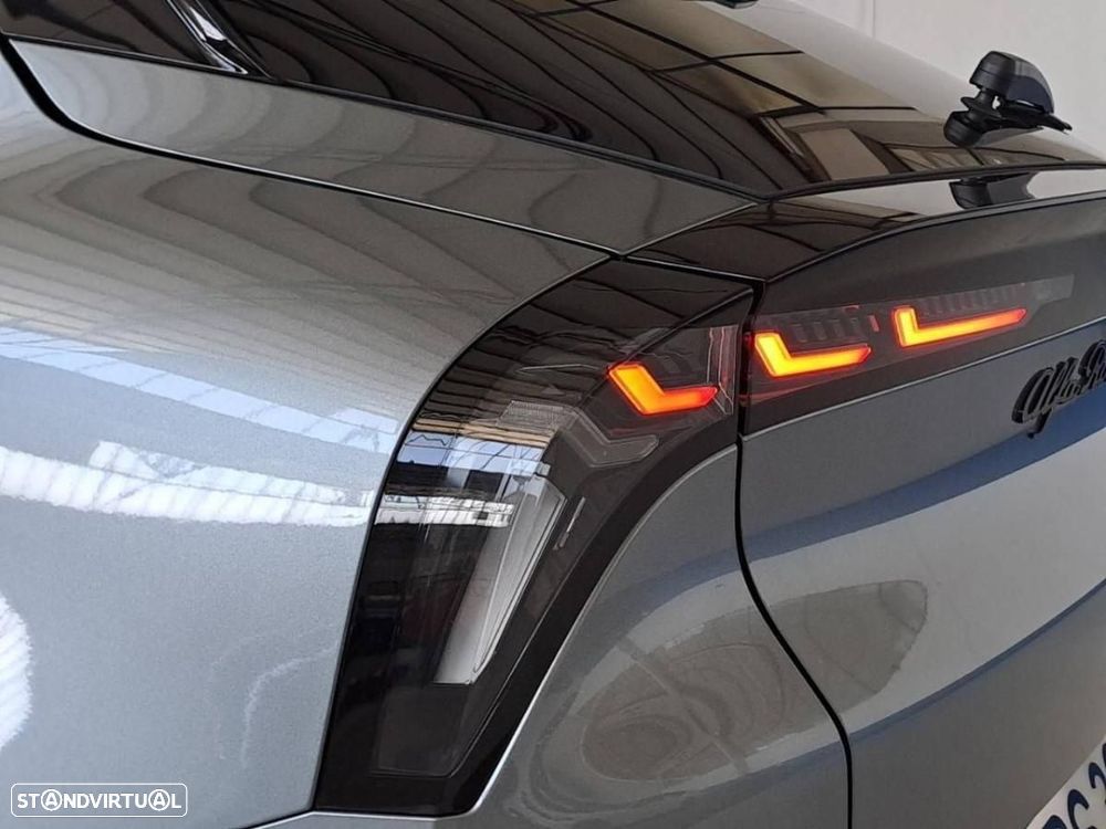 Alfa Romeo Junior 1.2 Speciale eDCT6 - 23