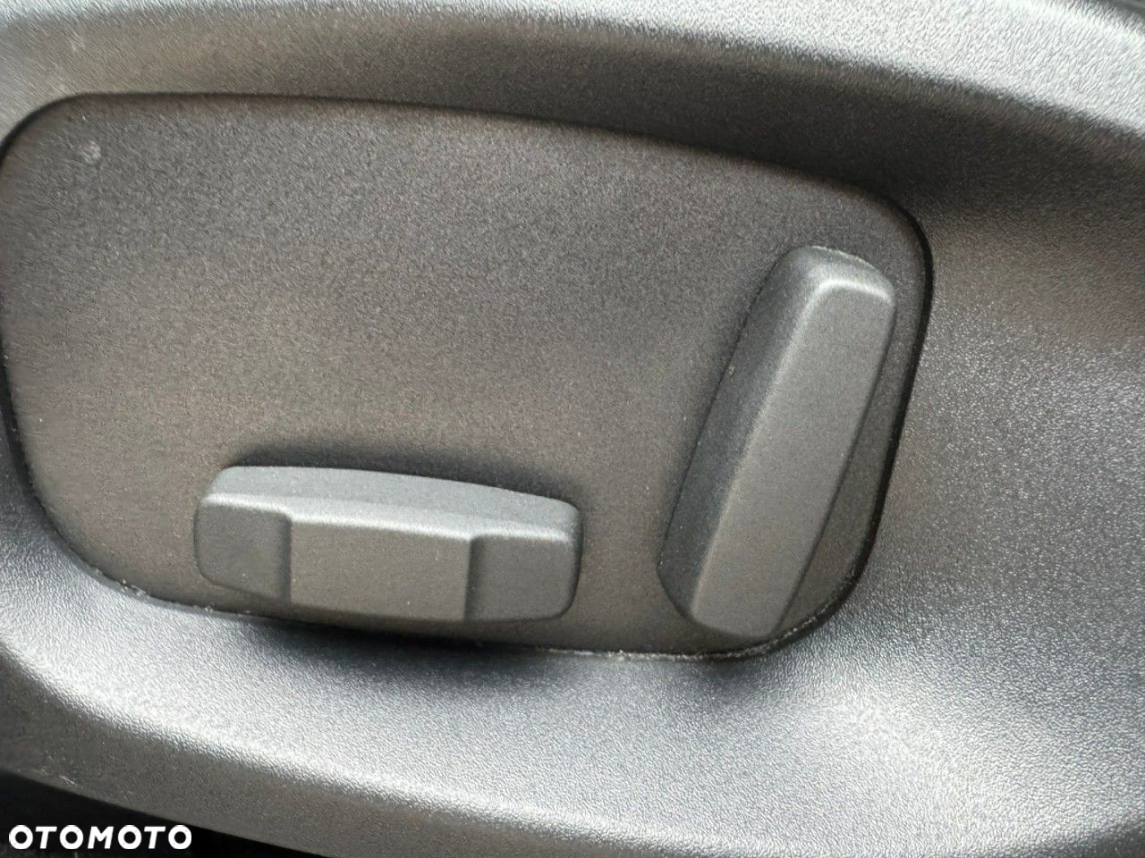 Jaguar E-Pace - 15
