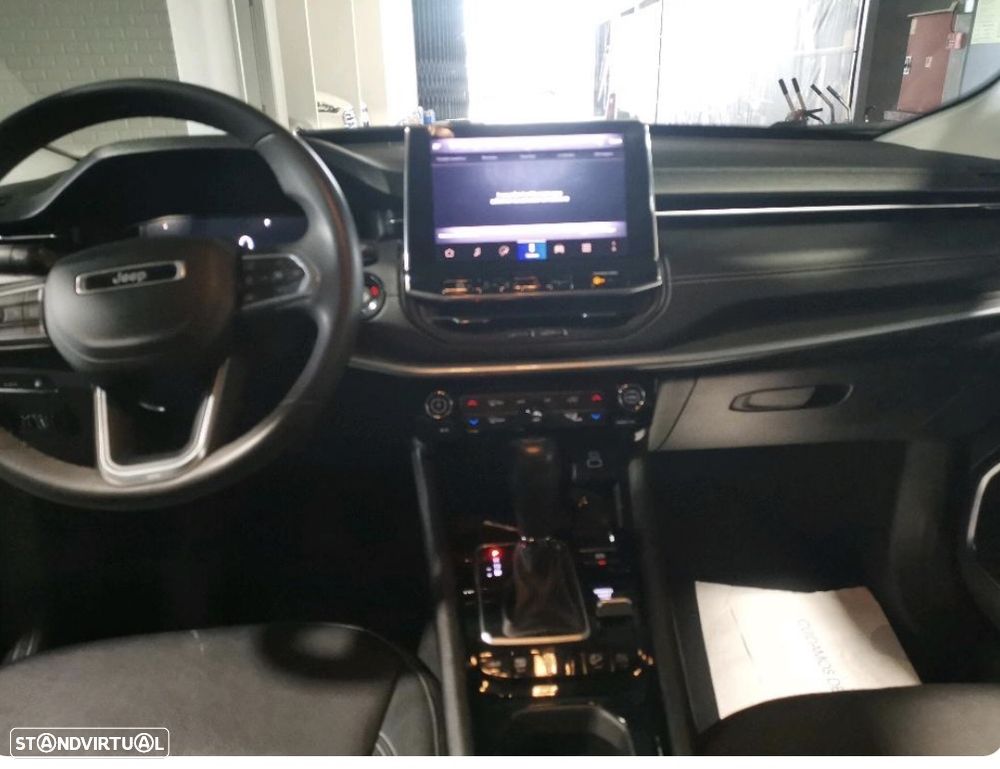 Jeep Compass 1.3 TG Limited - 9