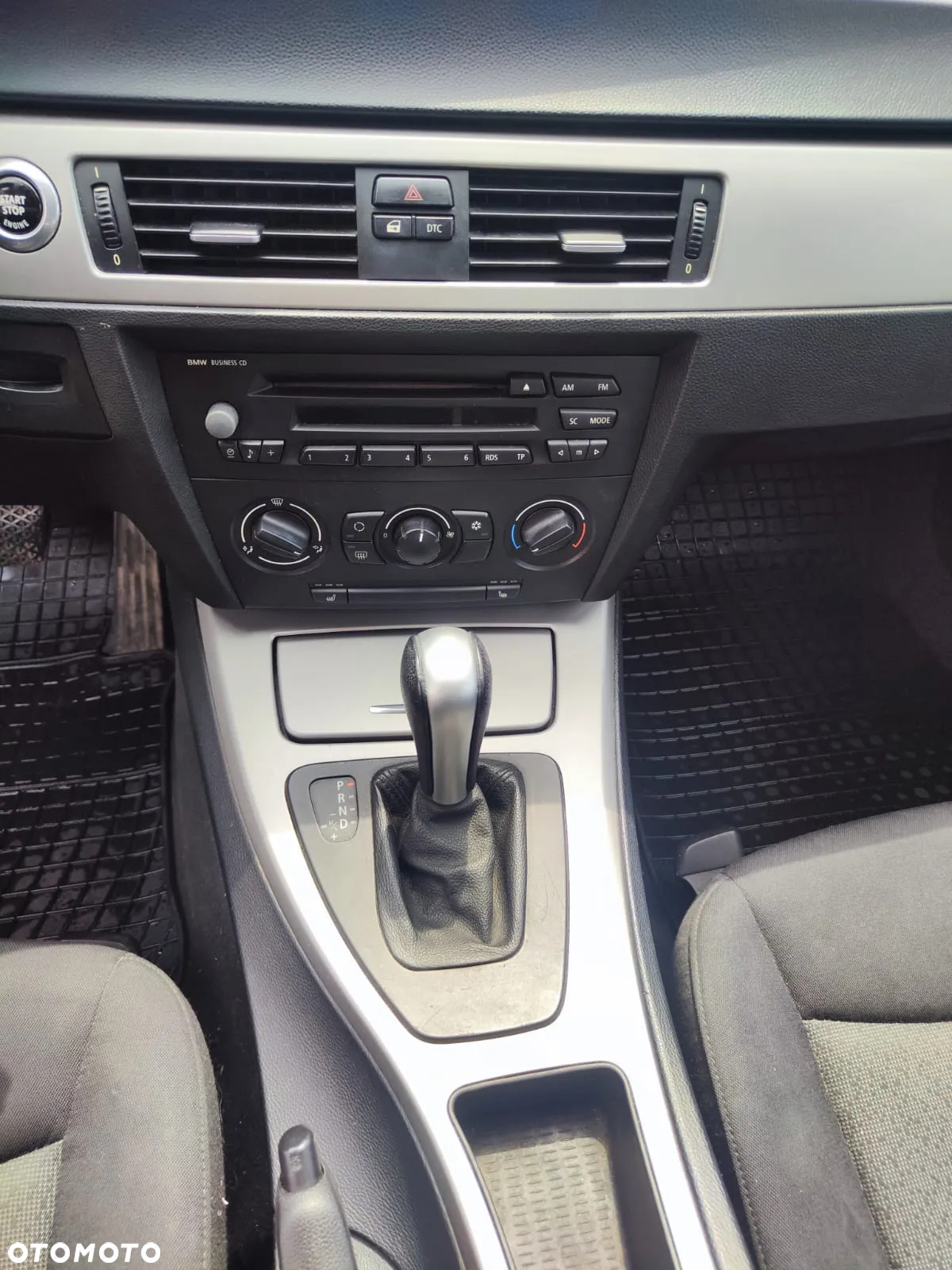 BMW Seria 3 318i - 17