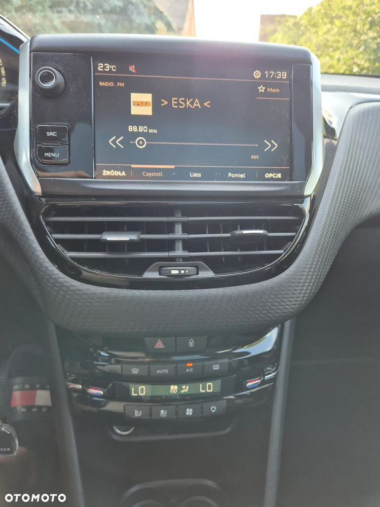 Peugeot 2008 - 16