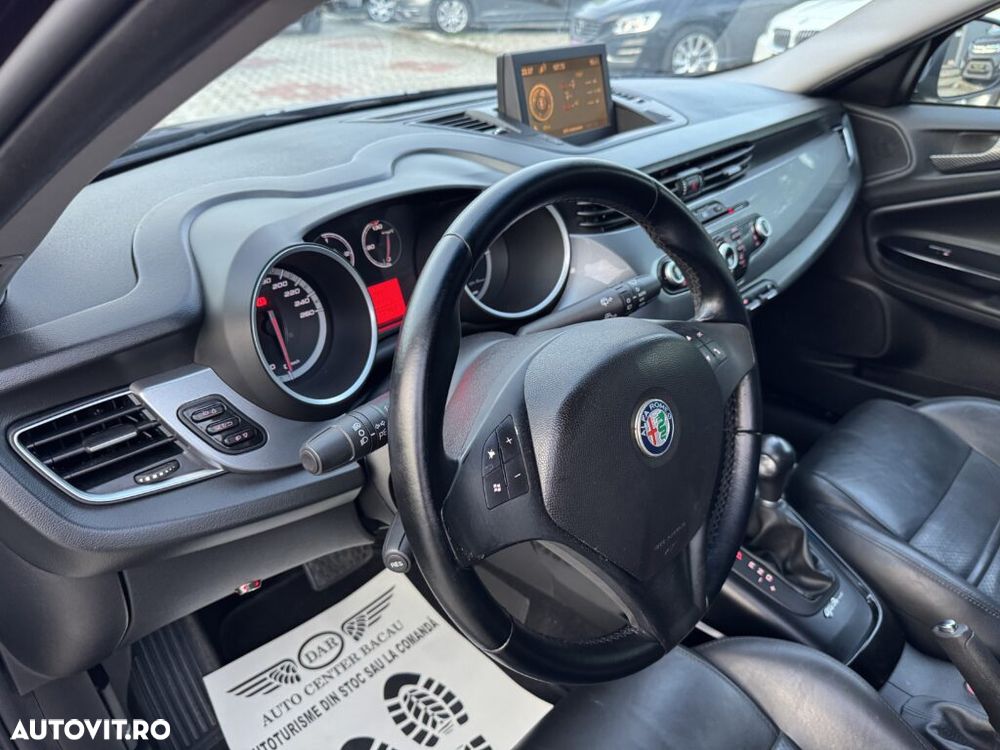 Alfa Romeo Giulietta - 8