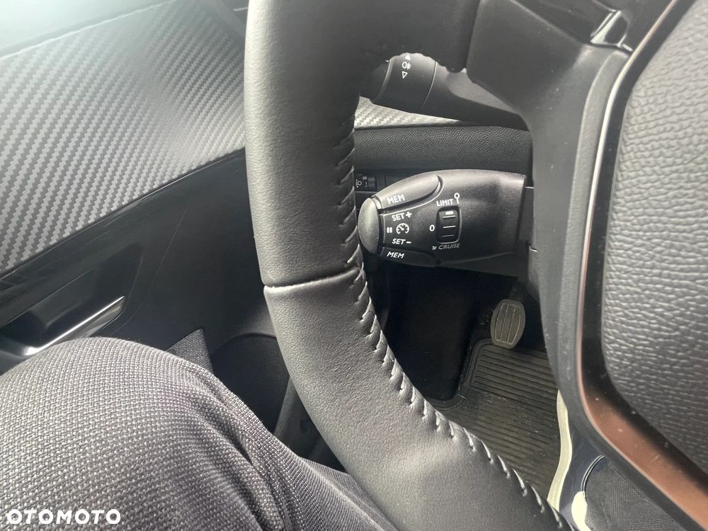 Peugeot 208 1.2 T Style S&S - 10