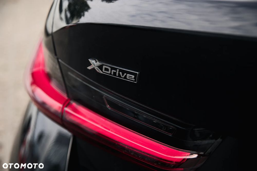 BMW Seria 3 330i xDrive - 20