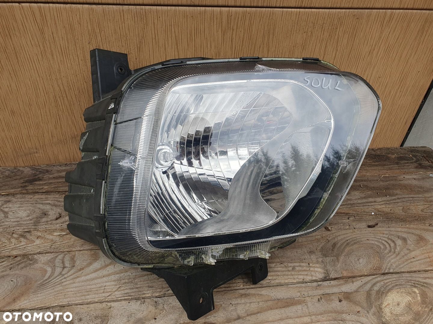 Kia Soul III lampa prawa oryginał USZKODZONA Europa - 1