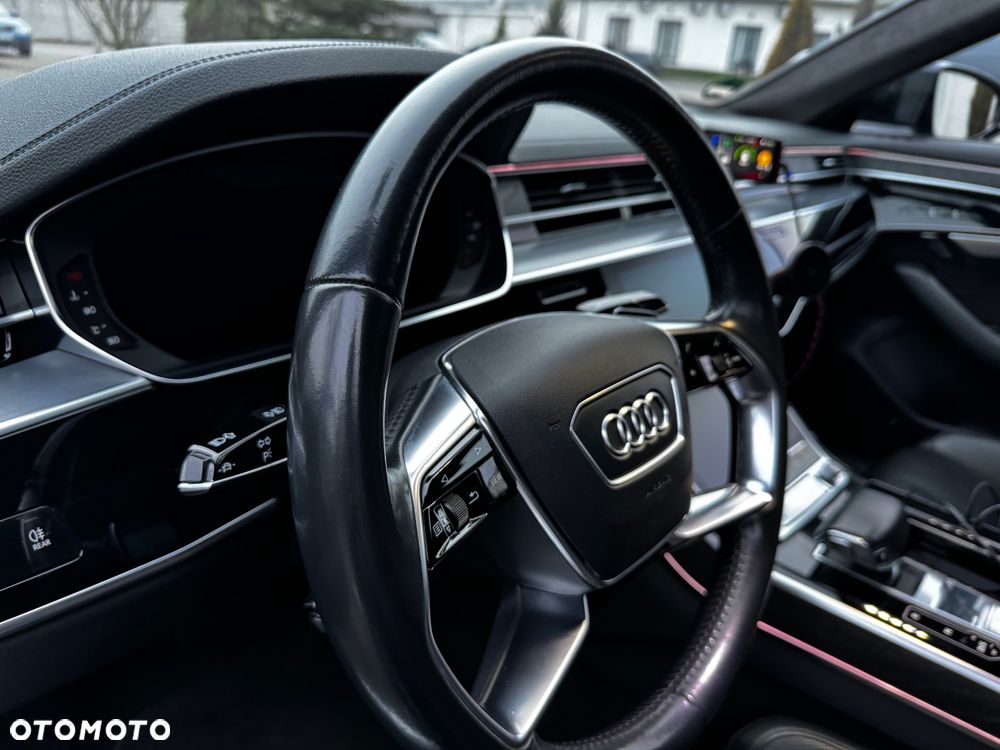 Audi A8 - 11