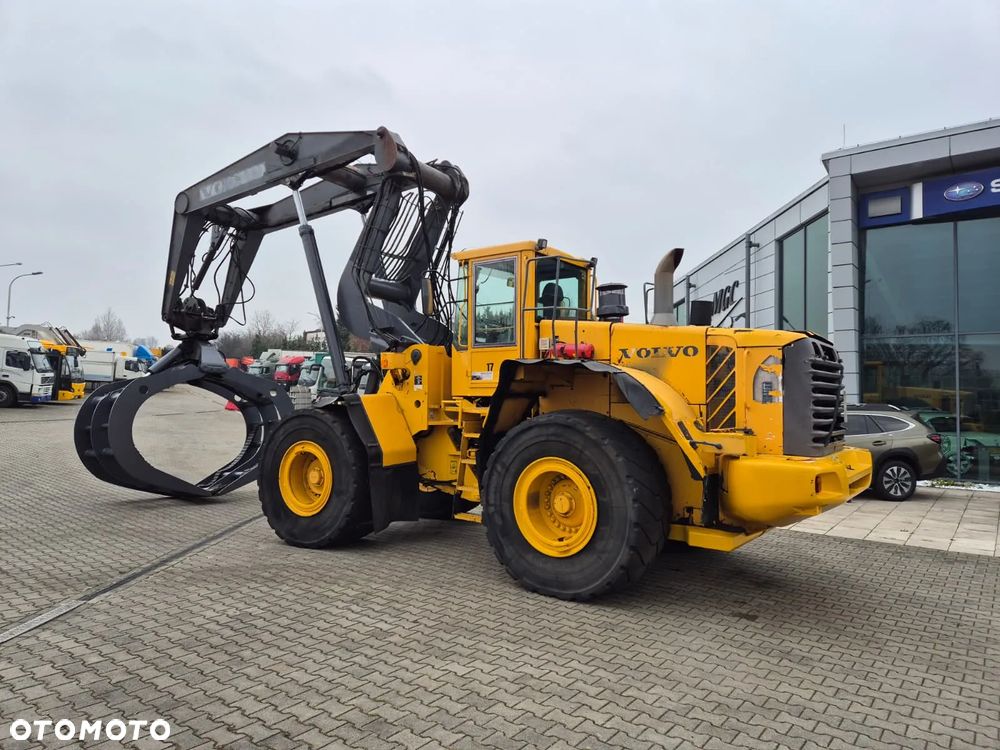 Volvo L 180E 4X4 / HEAVY DUTY / ŁADOWARKA KOŁOWA / CHWYTAK DO BALI I DREWNA / WIELE ZASTOSOWAŃ / OD PIERWSZEGO WŁAŚCICIELA / DOBRY STAN / MOŻLIWOŚĆ TRANSPORTU - 13