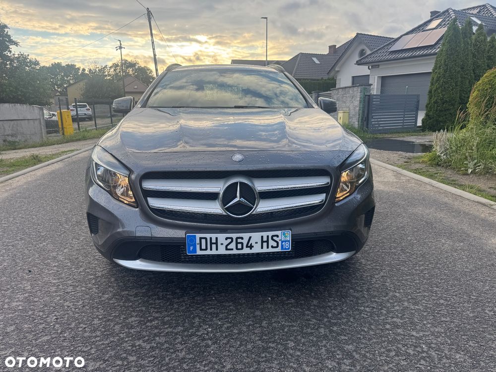 Mercedes-Benz GLA 200 d 4Matic 7G-DCT SCORE - 2