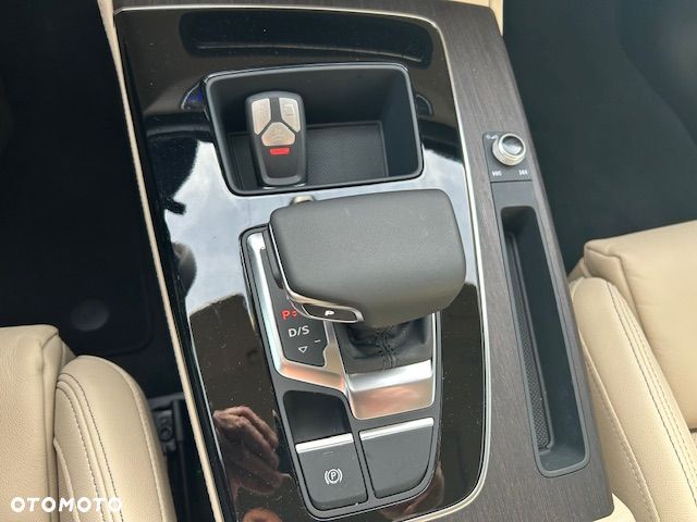 Audi Q5 45 TFSI quattro S tronic S line business - 8