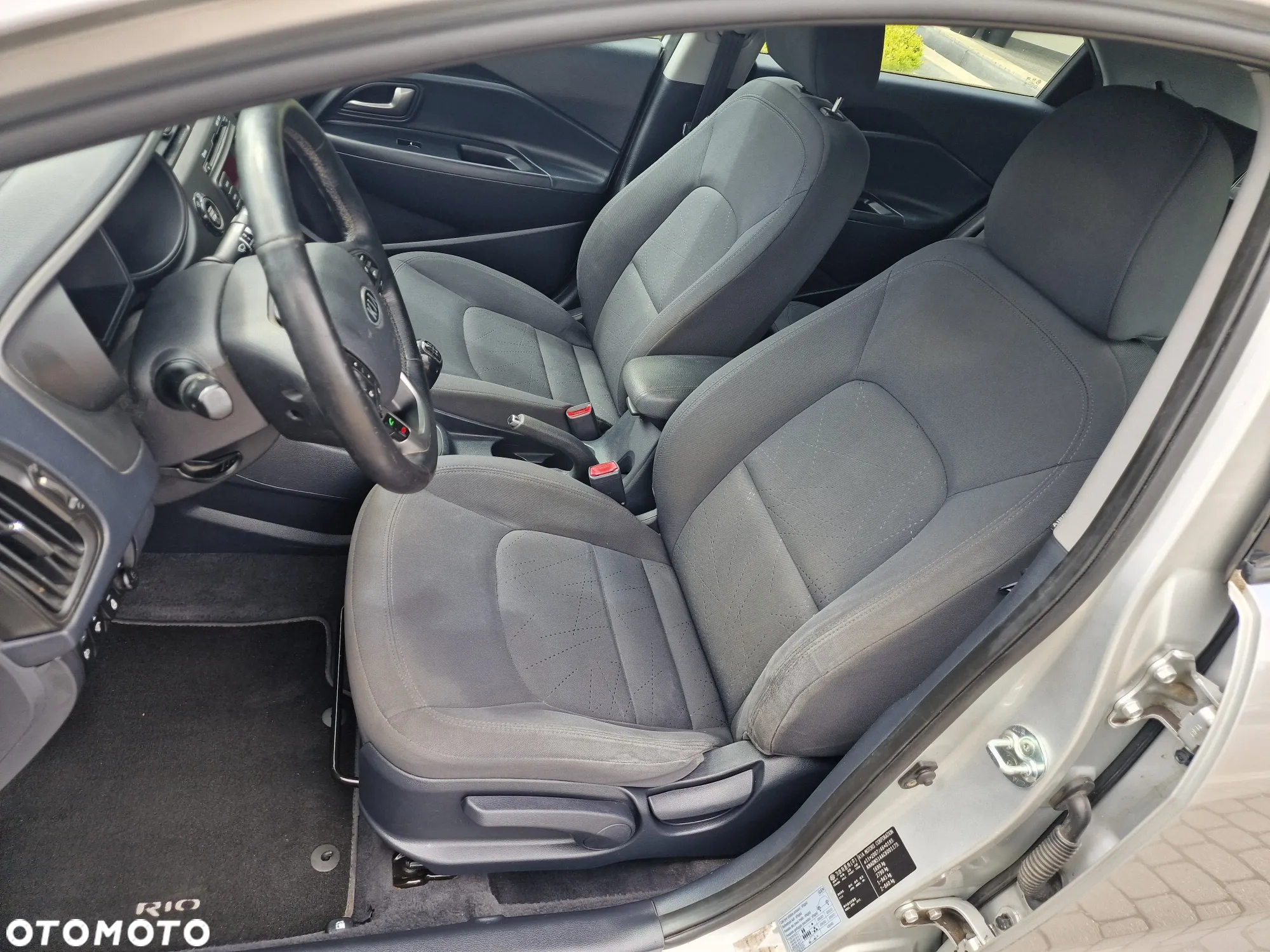 Kia Rio 1.4 CRDI Platinum Edition - 17