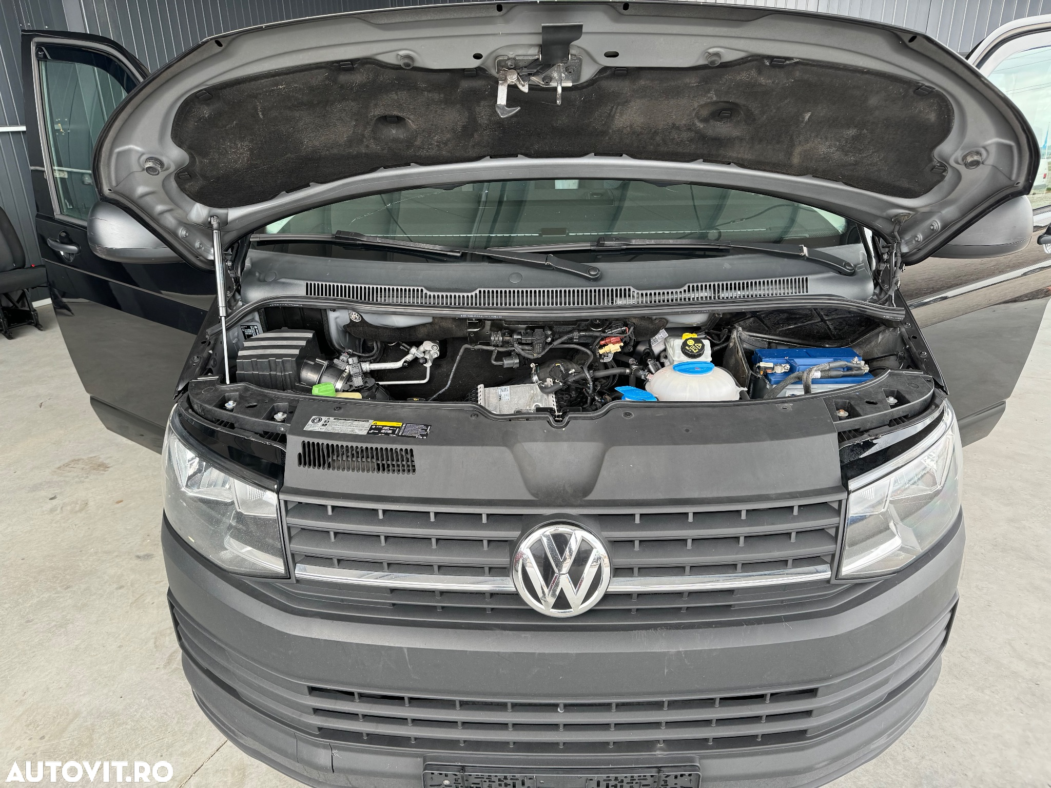 Volkswagen Transporter T6 - 18