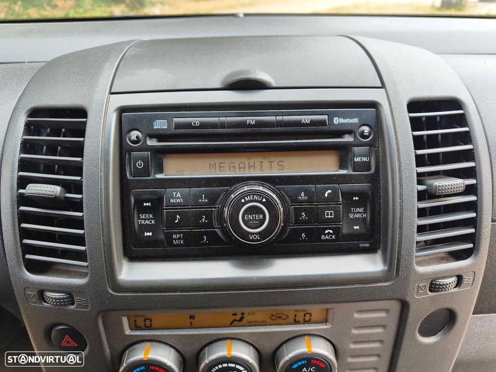 Nissan Navara 2.5 dCi CD LE - 32