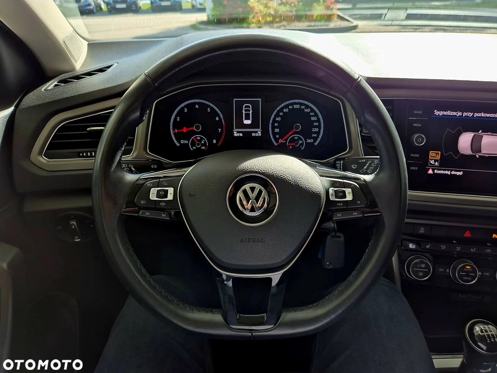 Volkswagen T-Roc 1.0 TSI Advance - 11