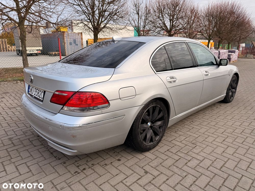 BMW Seria 7 740i - 3