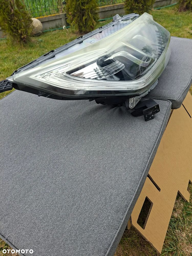 Honda CR-V IV lift lampa przednia prawa led Europa . Oryginał - 2
