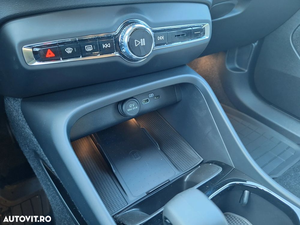 Volvo XC 40 Recharge Single Motor Extended Range RWD Plus - 31