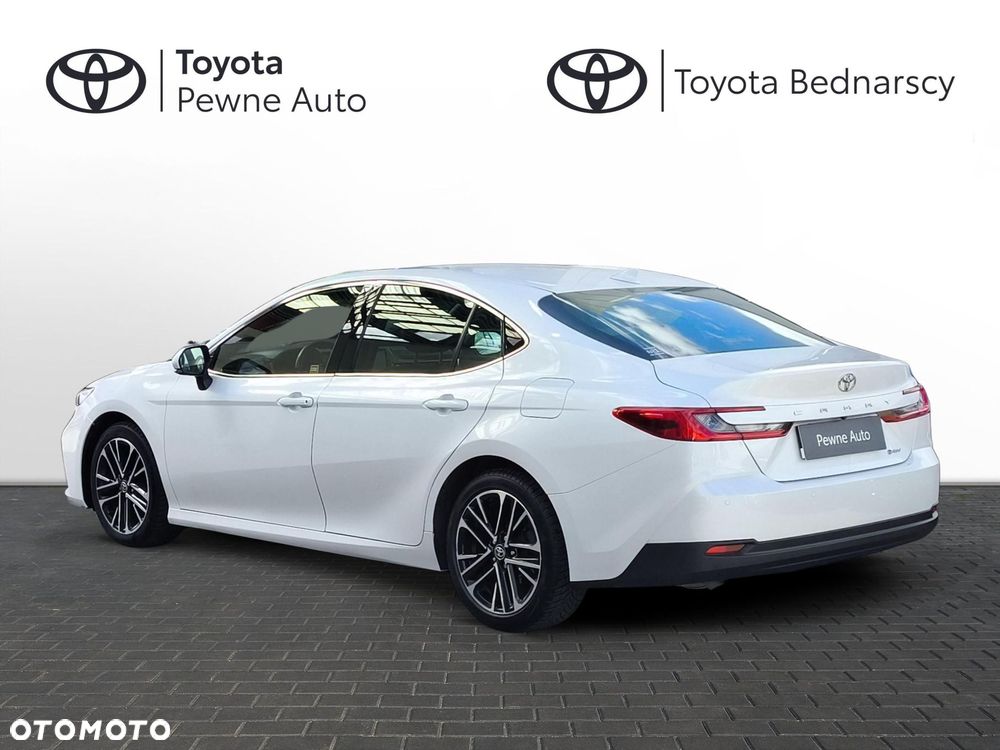 Toyota Camry - 3