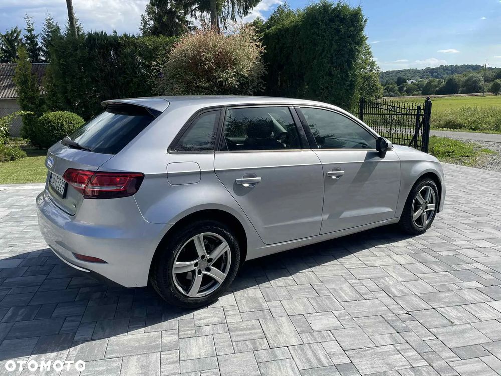 Audi A3 Sportback - 5