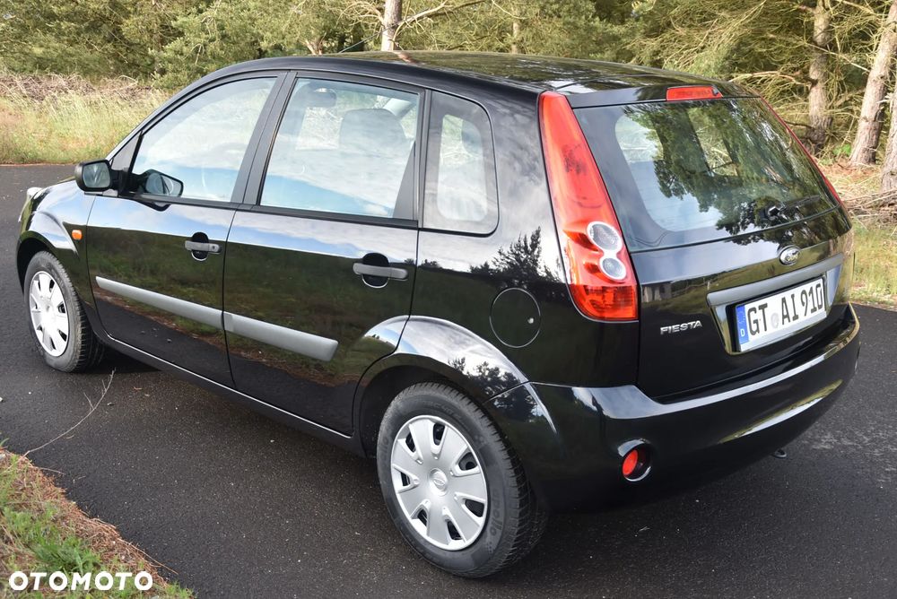 Ford Fiesta ver-1-3-black-magic - 4