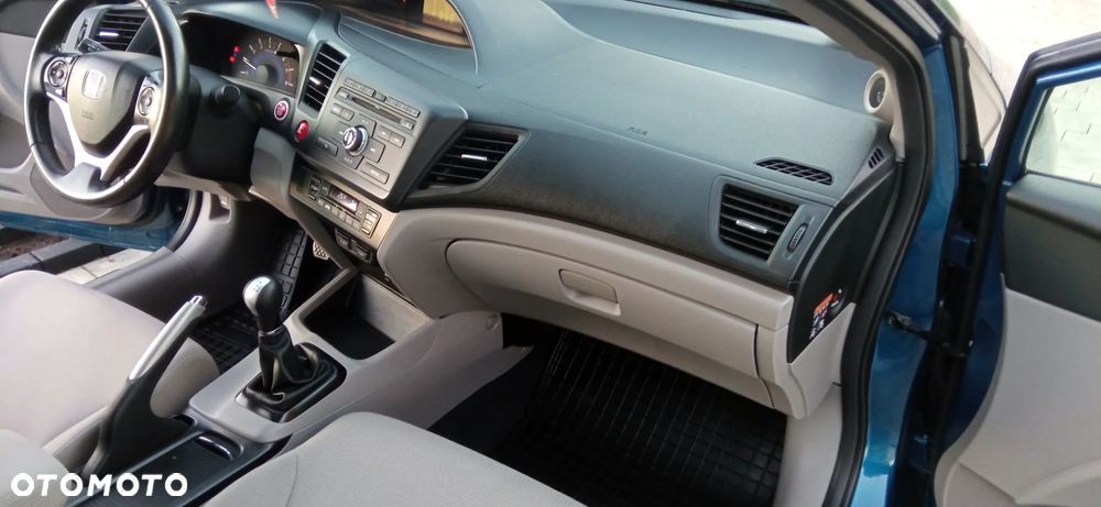 Honda Civic 1.8 Executive - 21
