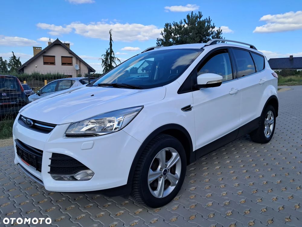 Ford Kuga 2.0 TDCi 2x4 Titanium - 3
