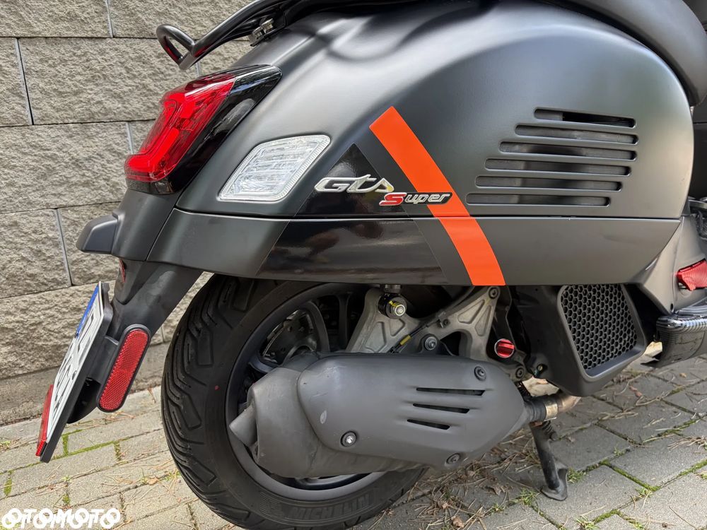 Vespa GTS - 33