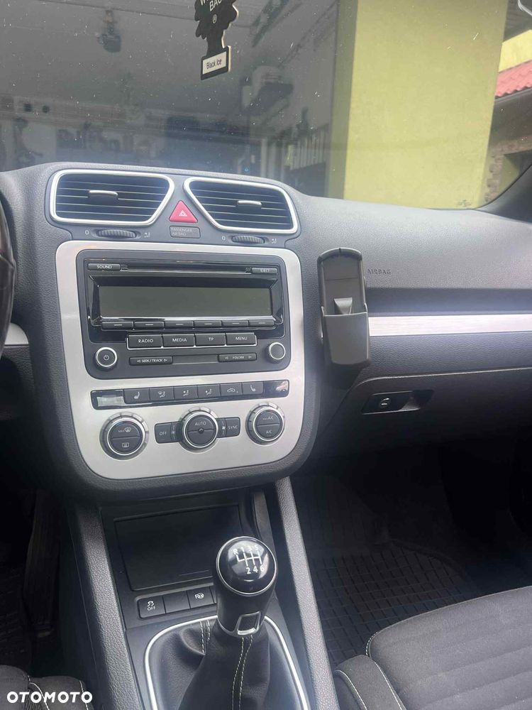 Volkswagen Eos 2.0 TDI DPF BlueMotion Technology Cup - 14