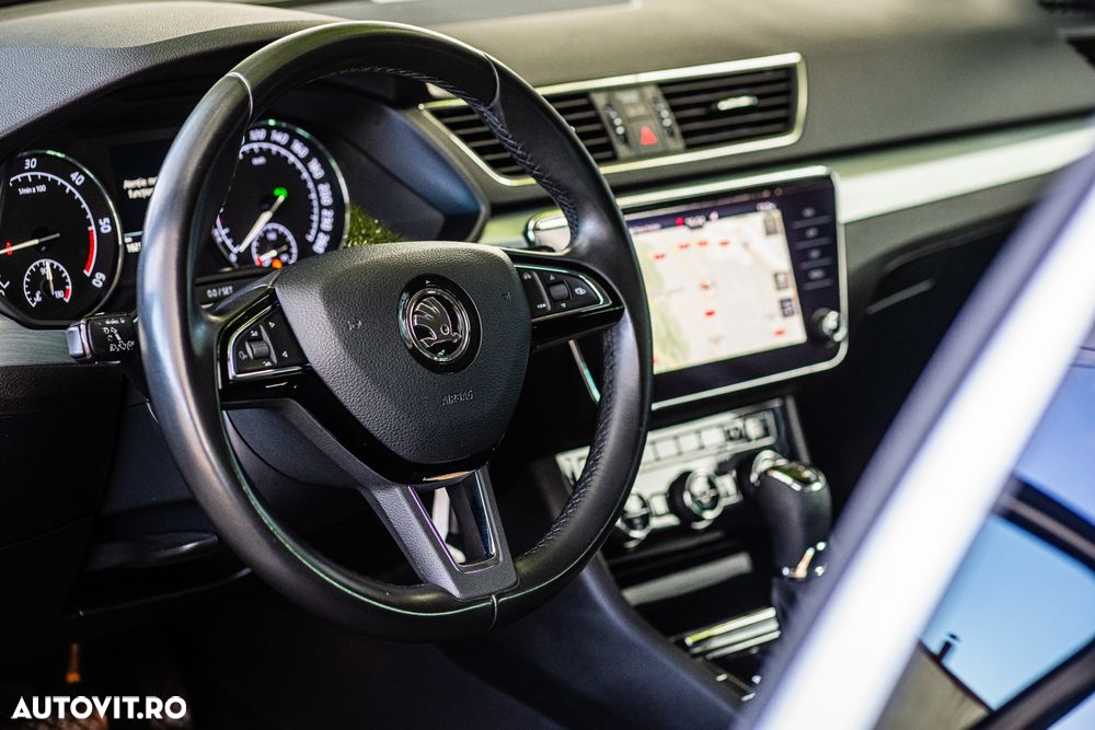 Skoda Superb 2.0 TDI DSG Ambition - 30