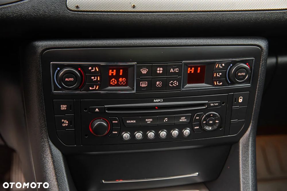 Citroën C5 2.0i 16V Dynamique - 19