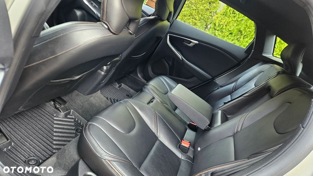 Volvo V40 Cross Country D2 Drive-E Summum - 25