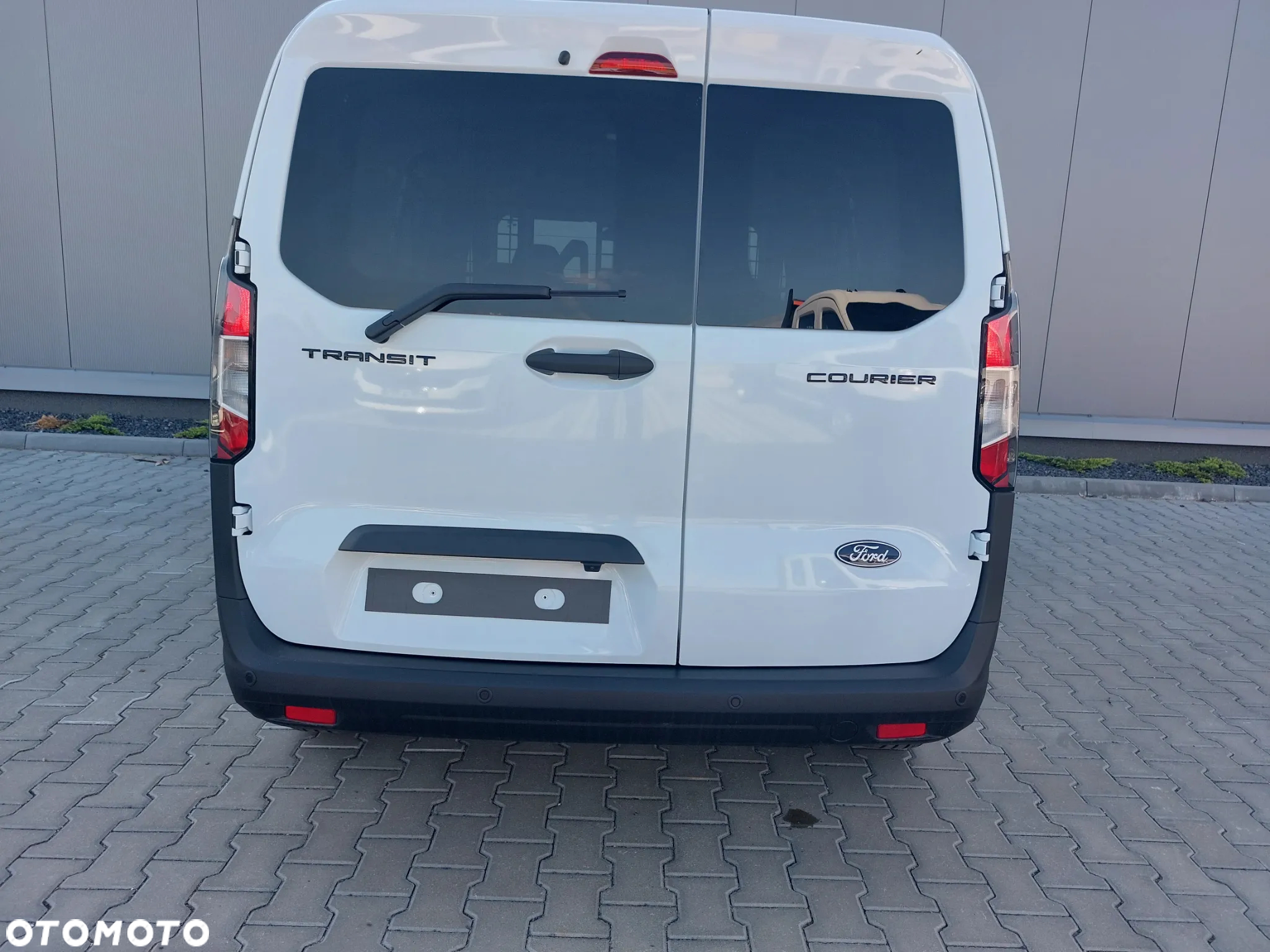Ford Transit Courier 1.0 EcoBoost Trend - 21
