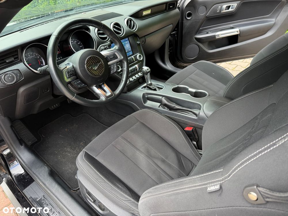 Ford Mustang - 13