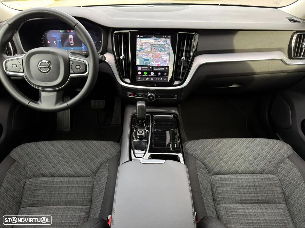 Volvo V60 2.0 T6 AWD TE Essential - 22