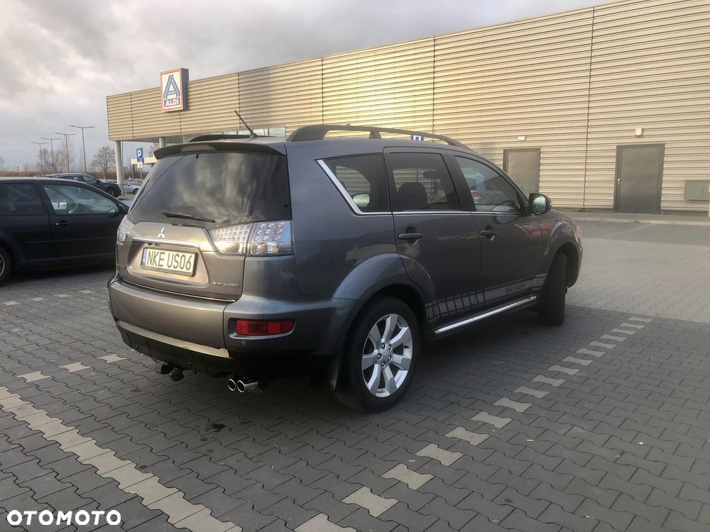 Mitsubishi Outlander 2.2 DID Intense + TC-SST - 13