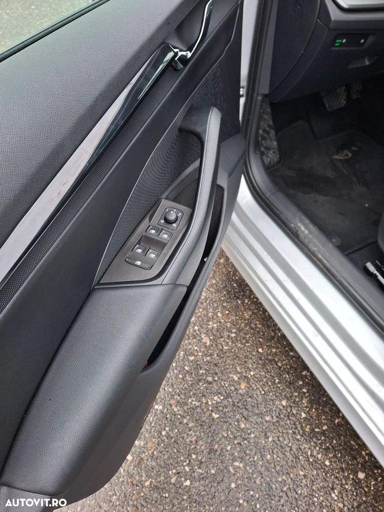 Skoda Octavia 2.0 TDI DSG Style - 13