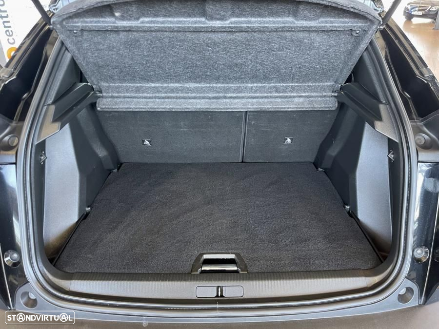 Peugeot 2008 1.2 PureTech Active Pack EAT8 - 24
