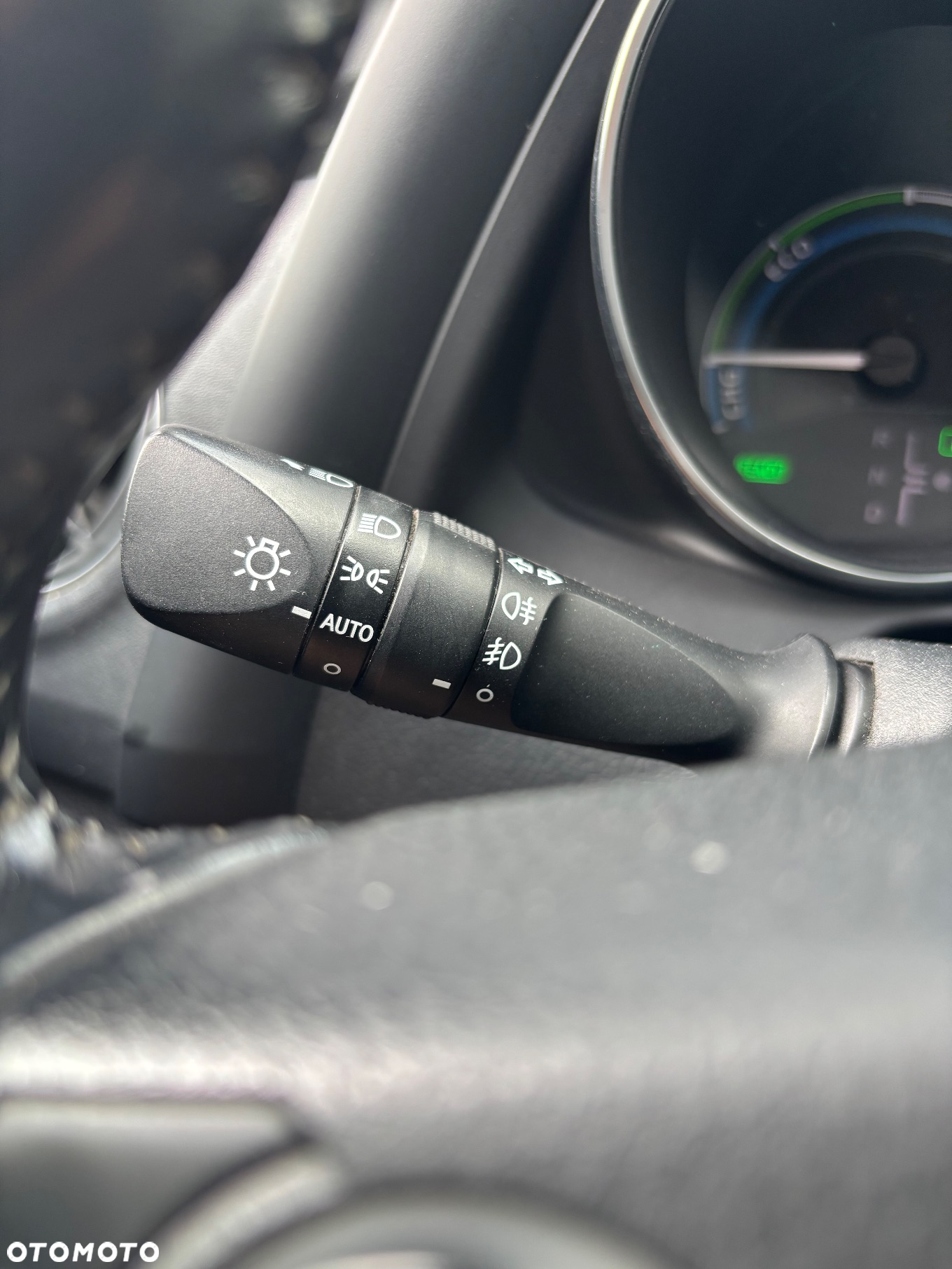 Toyota Auris Hybrid 135 Premium - 9