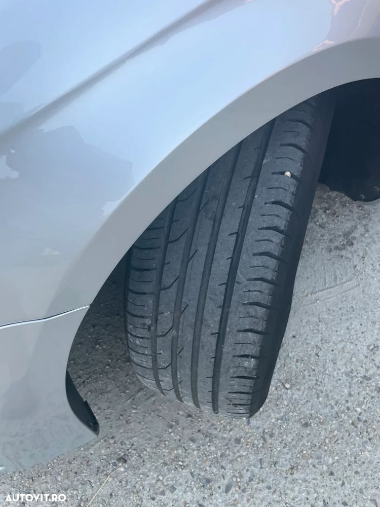 Volkswagen Passat 2.0 TDI BlueMotion Tehnology Comfortline - 10